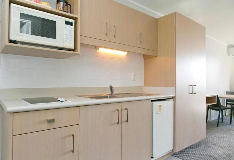 1 Bedroom Apartment Lake View, Anchorage Resort Taupo Nz