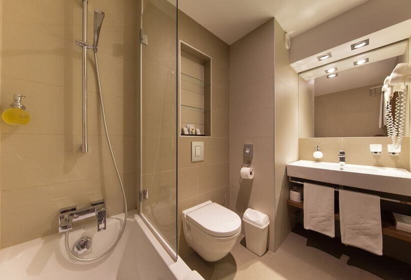 Номер Стандарт Вид на Реку, Boutique Hotel Victoria Budapest