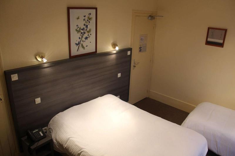 اتاق استاندارد سه نفره, Auberge La Fontaine