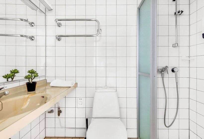 패밀리 룸, Hiisi Hotel Lohja