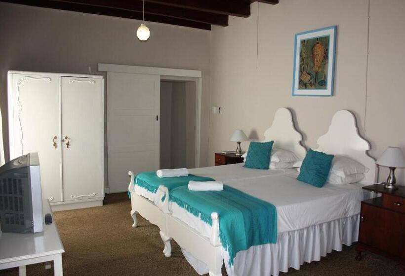 Семейный Номер, Karoopark Guest House