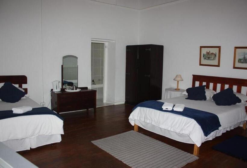 Номер Стандарт Трехместный, Karoopark Guest House