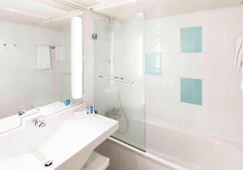 Классический Номер, Novotel Paris Pont De Sevres