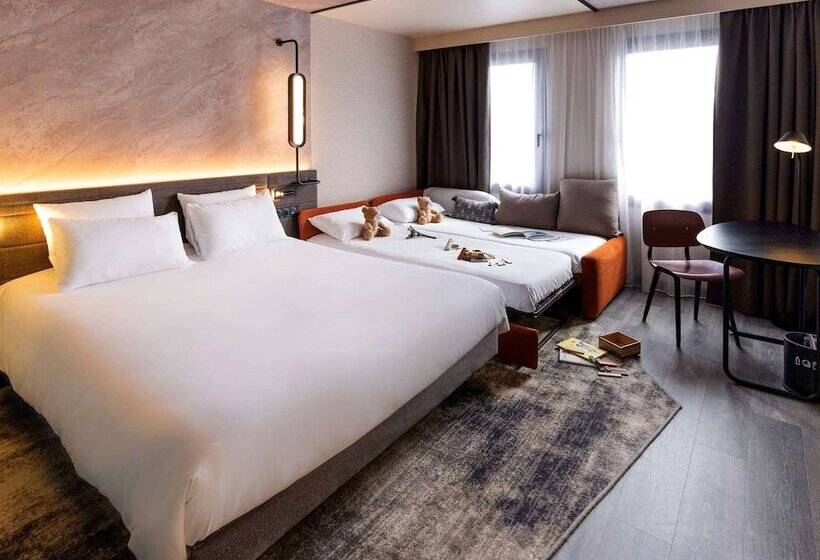 Номер Superior, Novotel Paris Suresnes Longchamp