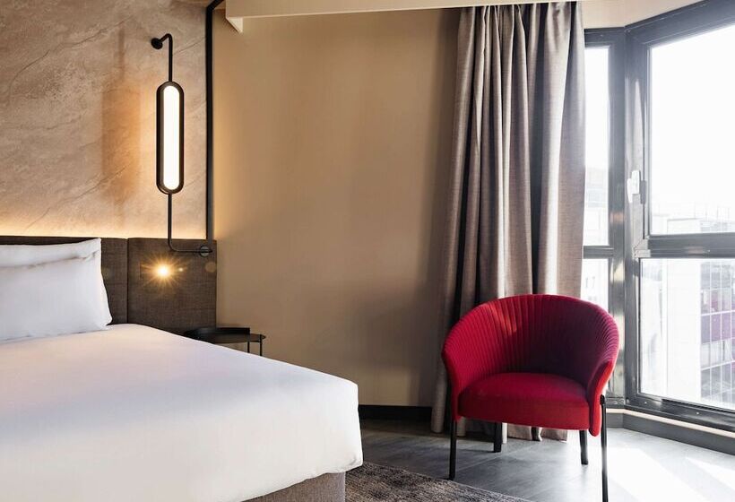 Номер Executive, Novotel Paris Suresnes Longchamp