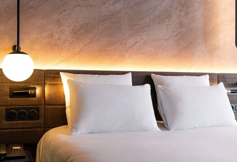 Номер Superior, Novotel Paris Suresnes Longchamp