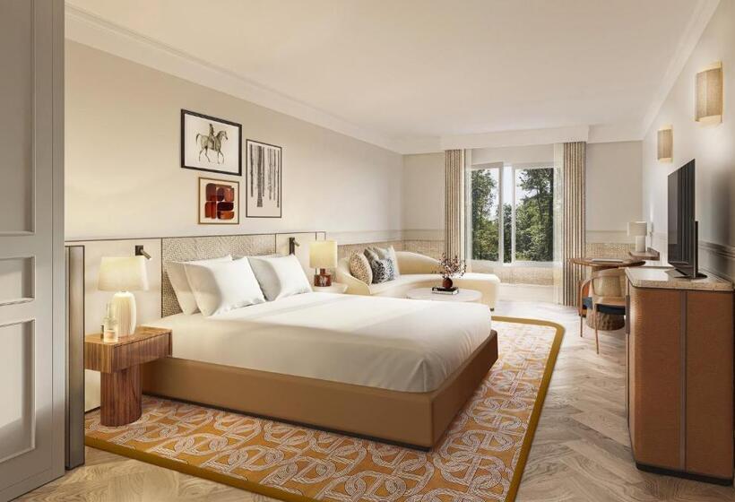 Номер Стандарт с Балконом, Intercontinental Hotels Chantilly Chateau Mont Royal, An Ihg