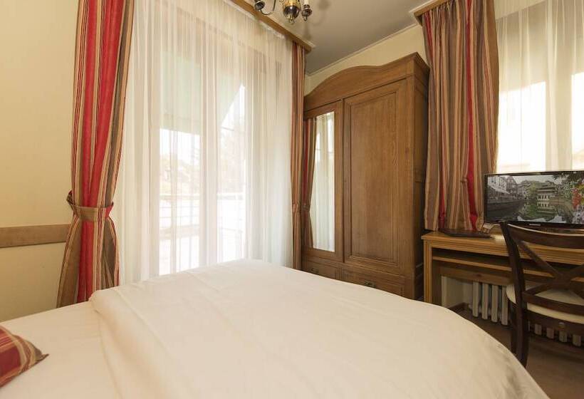 Номер Стандарт с Балконом, Hôtel Du Parc, Restaurant, Spa & Wellness