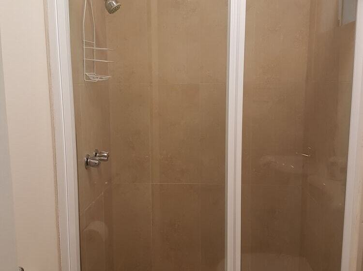 스탠다드 룸, Greenwich Inn Motel
