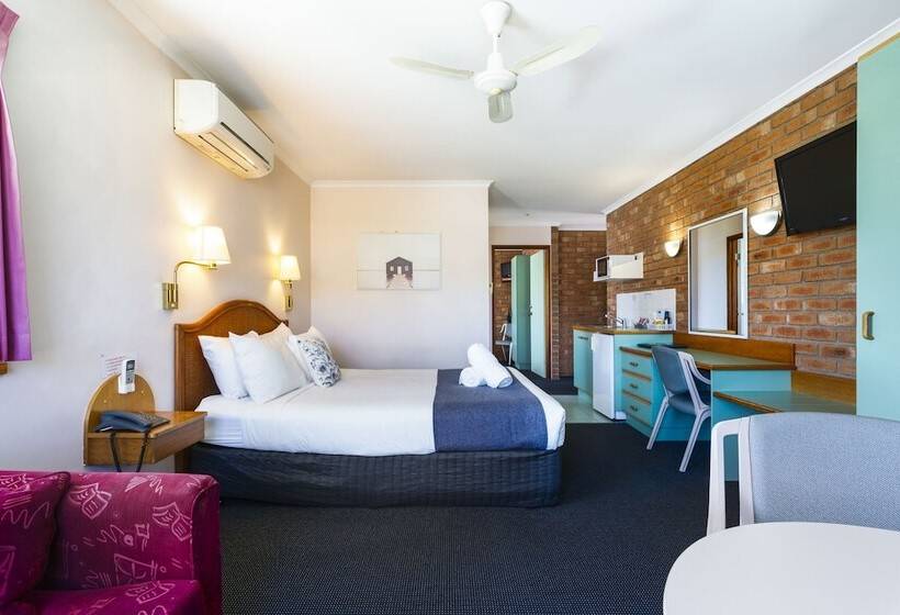 이그제큐티브 스위트, Sapphire Waters Motor Inn