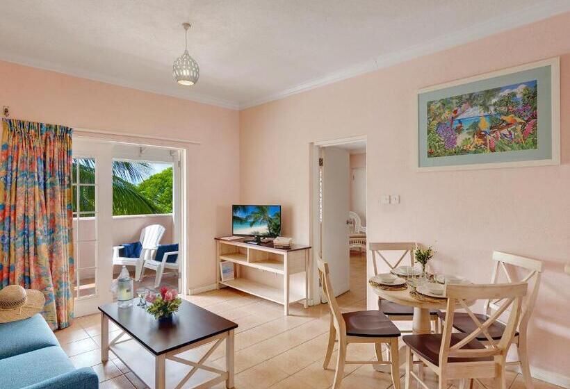 آپارتمان 1 خوابه با چشم‌انداز استخر, Butterfly Beach