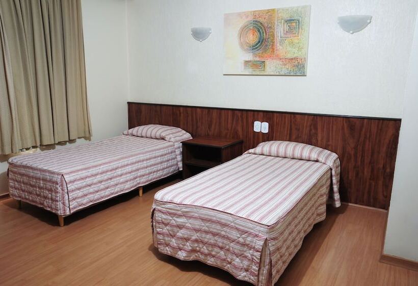 اتاق استاندارد سه نفره, Euro Suite São Paulo By Nacional Inn   A 600 Metros Da Rua 25 De Março