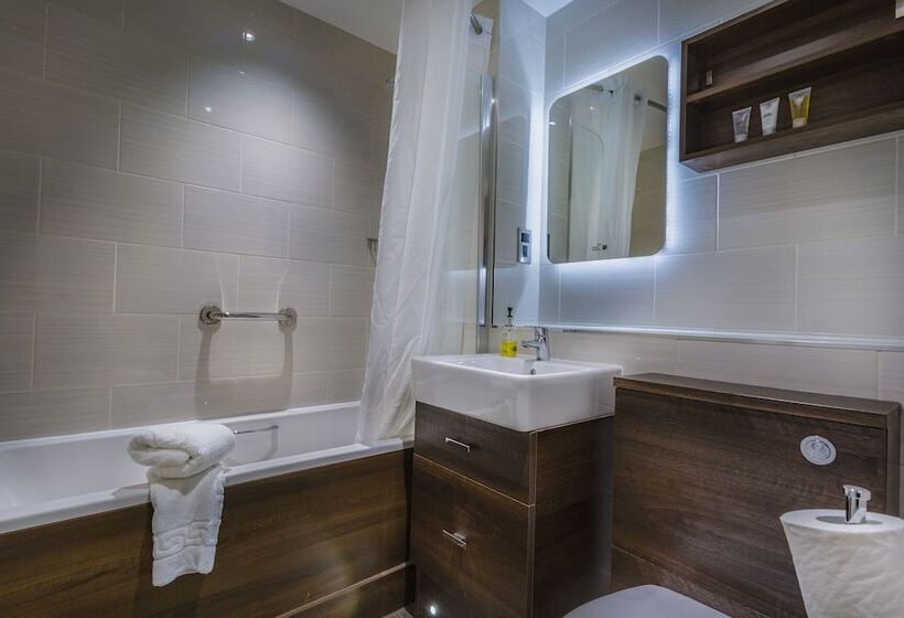 Семейный Номер Superior, The Admiral Rodney Hotel, Horncastle, Lincolnshire