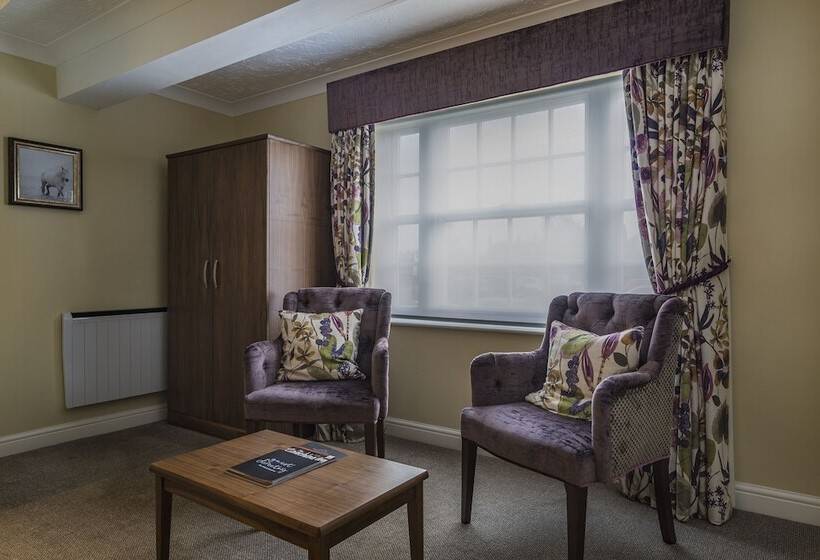 Номер Deluxe, The Admiral Rodney Hotel, Horncastle, Lincolnshire