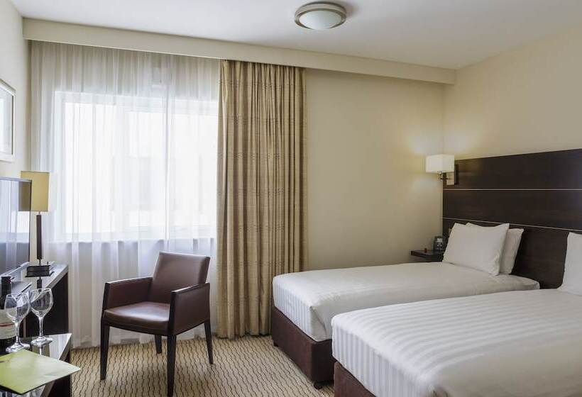 Номер Стандарт, Doubletree By Hilton London Heathrow Airport