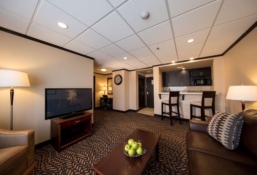 سوییت سوپریور, Prestige Oceanview Hotel Prince Rupert