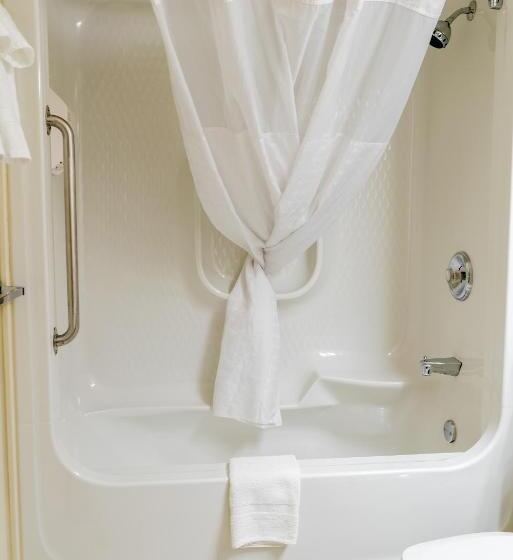 Номер Стандарт, Surestay Plus Hotel By Best Western Kincardine