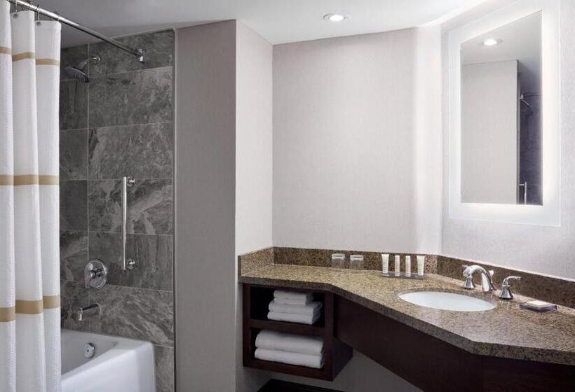 סוויטה אקזקיוטיב, Niagara Falls Marriott Fallsview Hotel & Spa