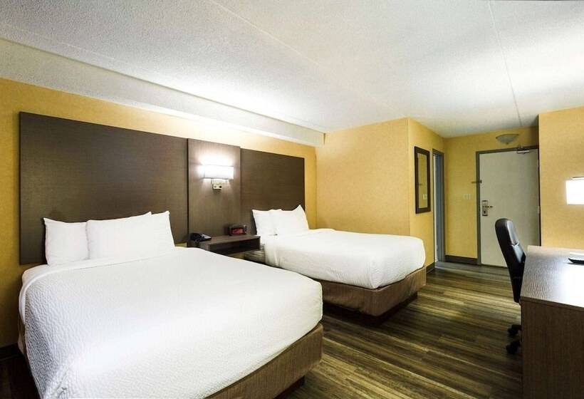 ２ダブルベッドのスタンダードルーム, Days Inn By Wyndham Fallsview