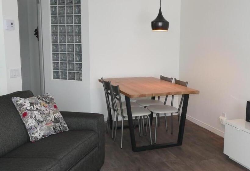 １ベッドルームのスーペリアアパートメント, Hebergement Montsteanne Condos
