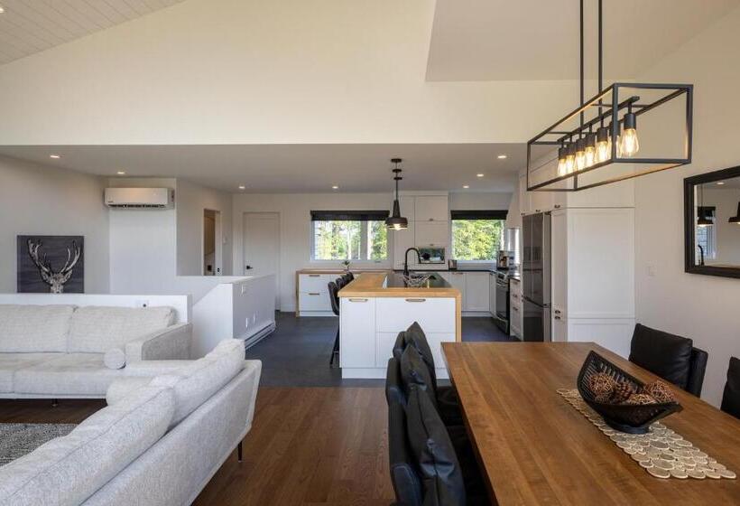 スーペリアー１ベッドルームビラ, Hebergement Montsteanne Condos