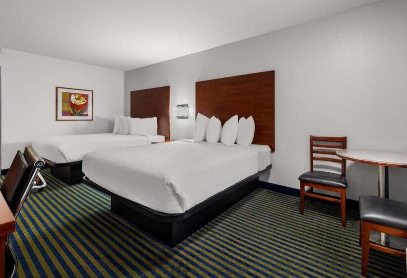 Номер Стандарт, Surestay Plus By Best Western Brooks