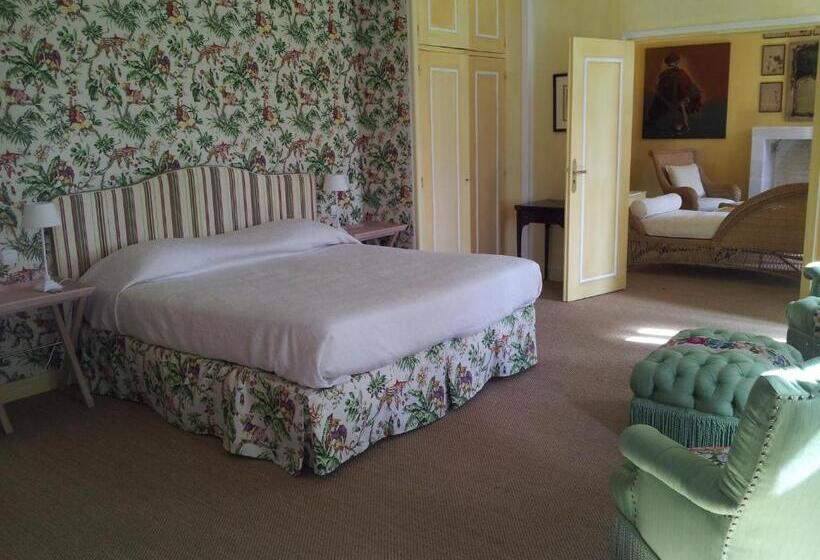 Дом 3 Спальни, Chateau De La Bourdaisiere