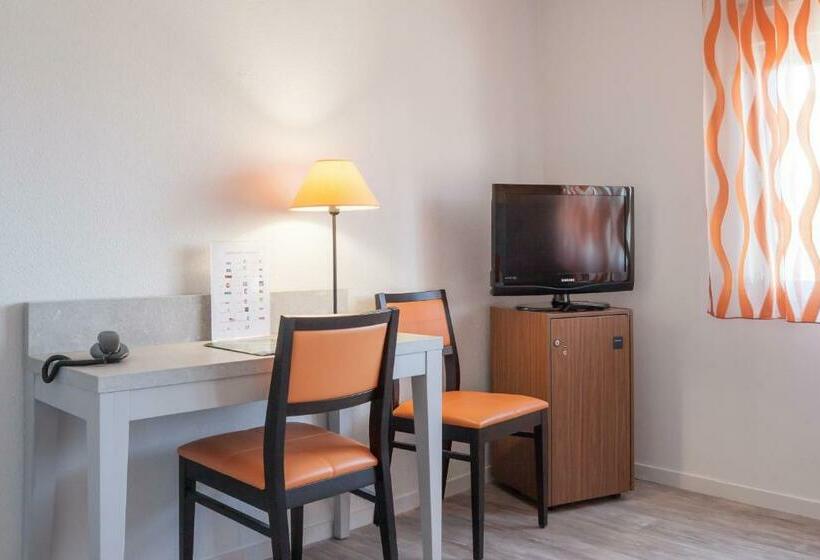 Номер Superior, Logis Hotel L Escargotière Dijon Sud   Chenove