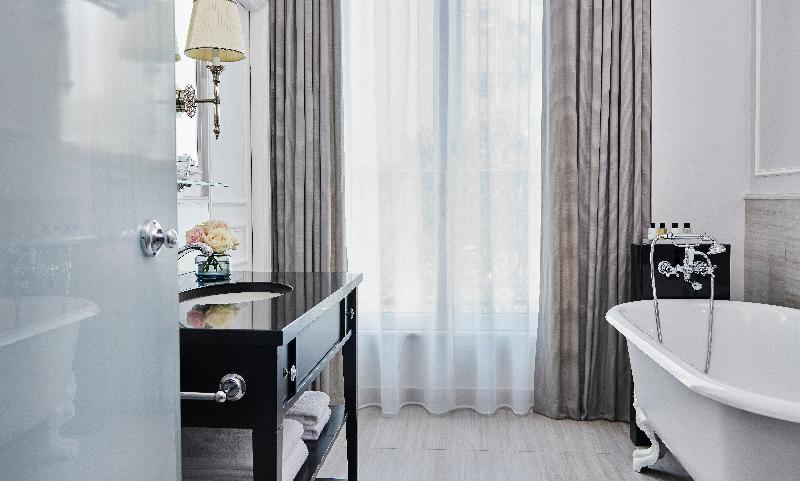 Junior Suite Lit King Size, Intercontinental Paris Le Grand, An Ihg
