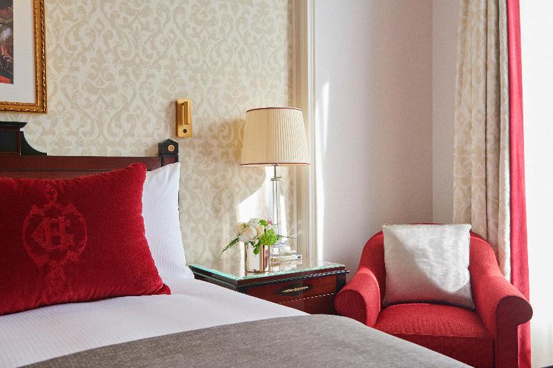 Chambre Club, Intercontinental Paris Le Grand, An Ihg