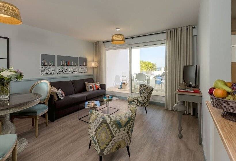 Семейные Апартаменты, Hôtel Et Résidence La Réserve