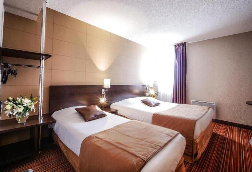 Семейный Номер, Inn Design Poitiers Sud