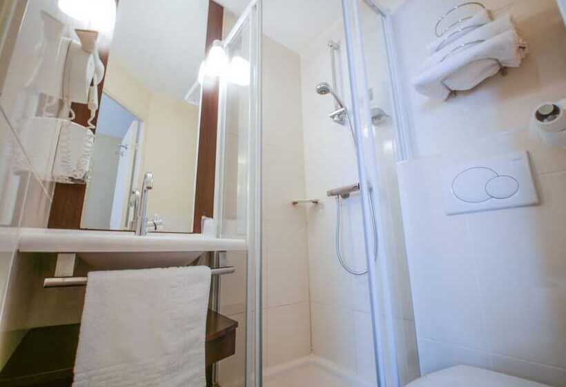Номер Стандарт, Inn Design Poitiers Sud
