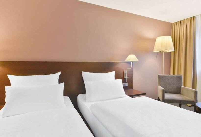 Номер Стандарт, Spark By Hilton Stuttgart Sindelfingen