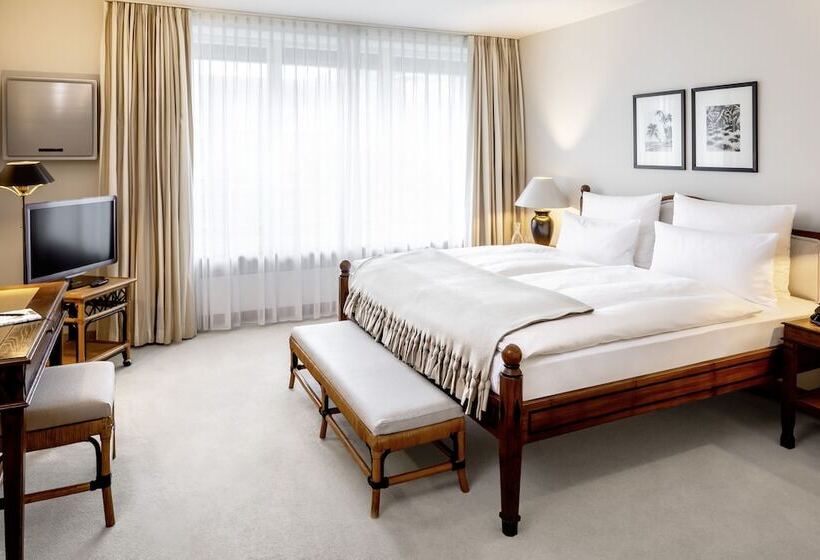 سوییت سوپریور, The Mandala Suites