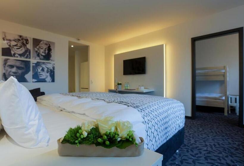 Четырехместный Номер Superior, Fourside Plaza Hotel Trier, Trademark Collection By Wyndham