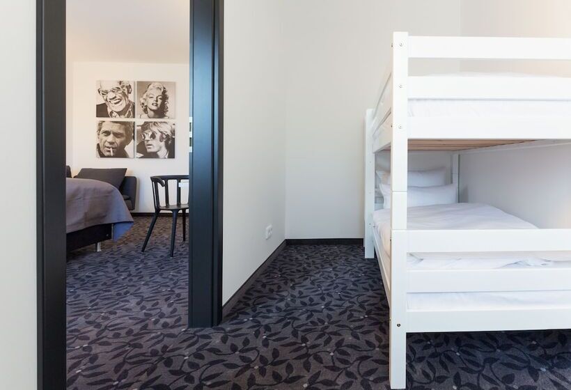 Четырехместный Номер Superior, Fourside Plaza Hotel Trier, Trademark Collection By Wyndham