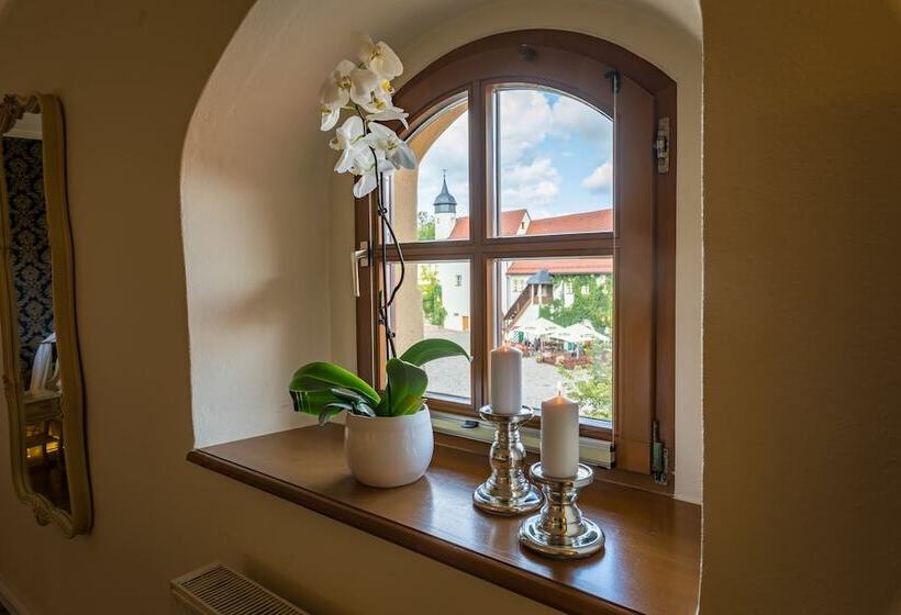 Номер Стандарт Трехместный, Schlosshotel Klaffenbach