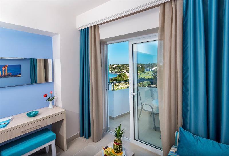 اتاق سوپریور با چشم‌انداز دریا, Irene Palace Beach Resort