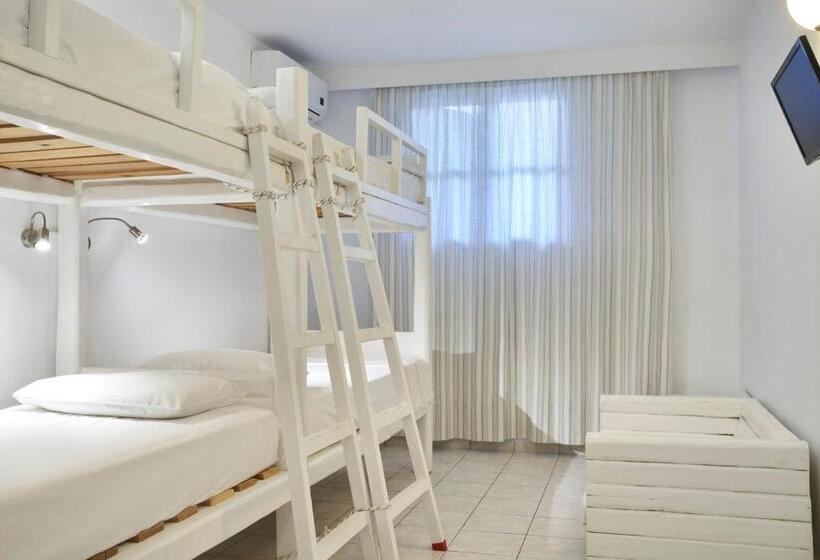 经济四人房间, Polos Hotel Paros