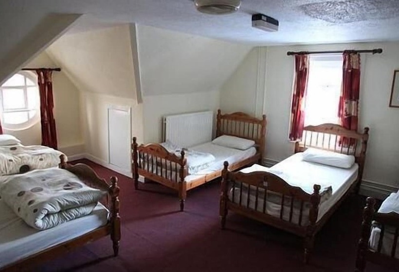 공용 욕실 구비 공동 객실 내의 침대, Kinlay House Hostel