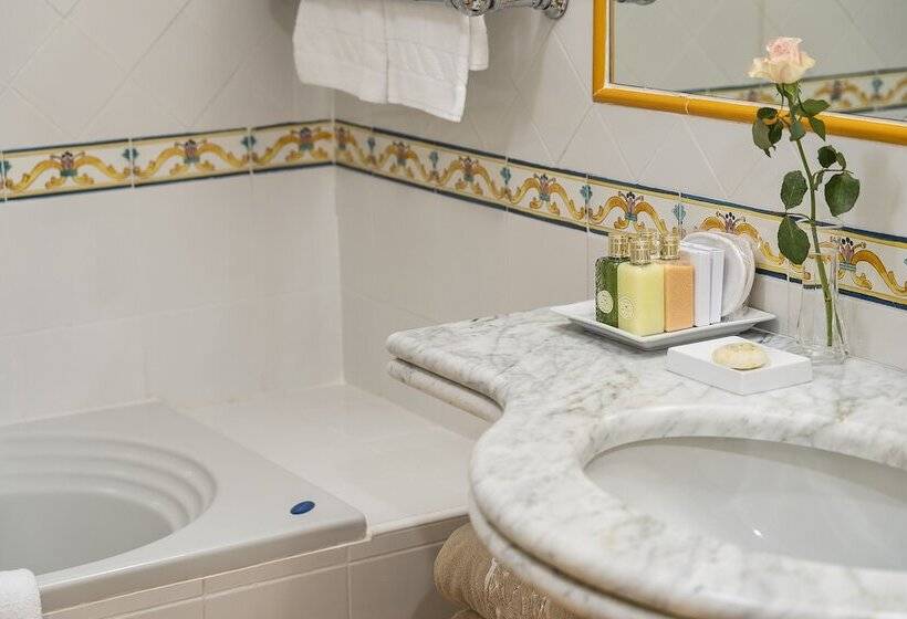 Номер Deluxe Вид на Сад, Excelsior Belvedere Hotel & Spa