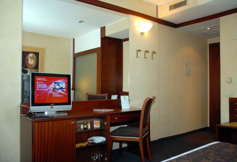 Классический Номер, Green Hotel Motel