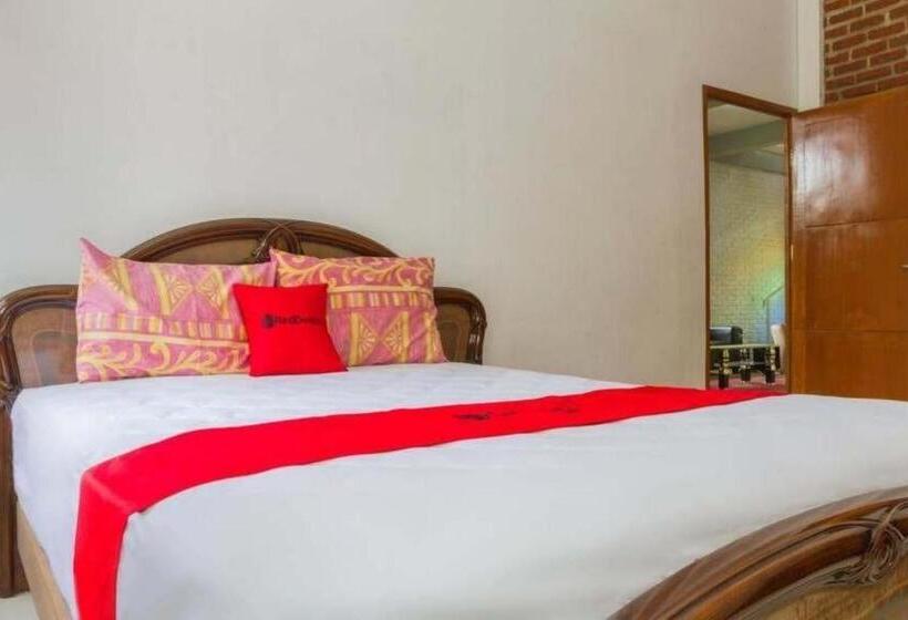 Вилла 1 Спальня, Reddoorz Near Kampung Gajah 2