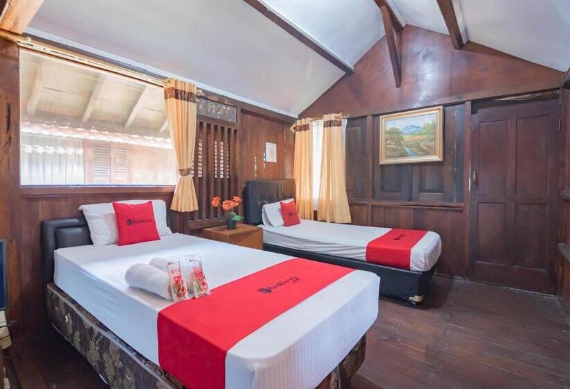 Семейный Номер, Reddoorz Near Kampung Gajah 2
