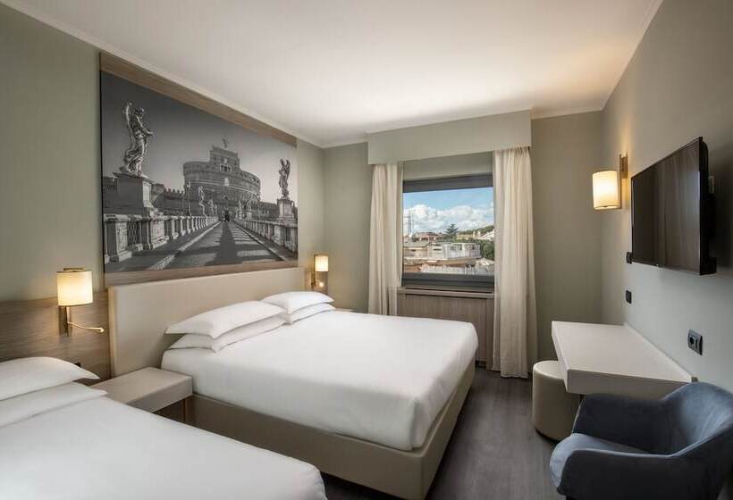 Standard Room, Marc Aurelio