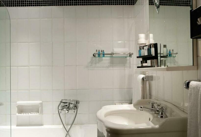 Habitación Cuádruple Estándar, Mascagni