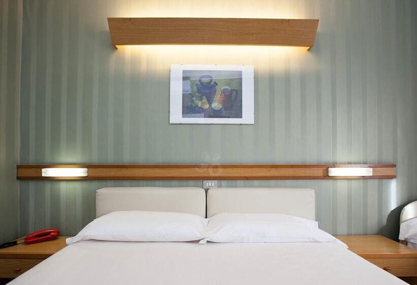 اتاق استاندارد, Vittoria