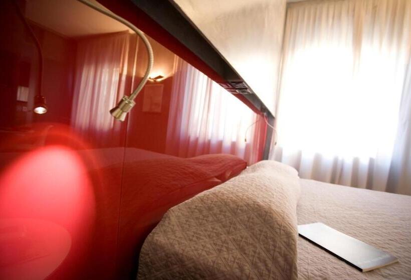 اتاق لوکس, Rechigi Hotel   Adults Only