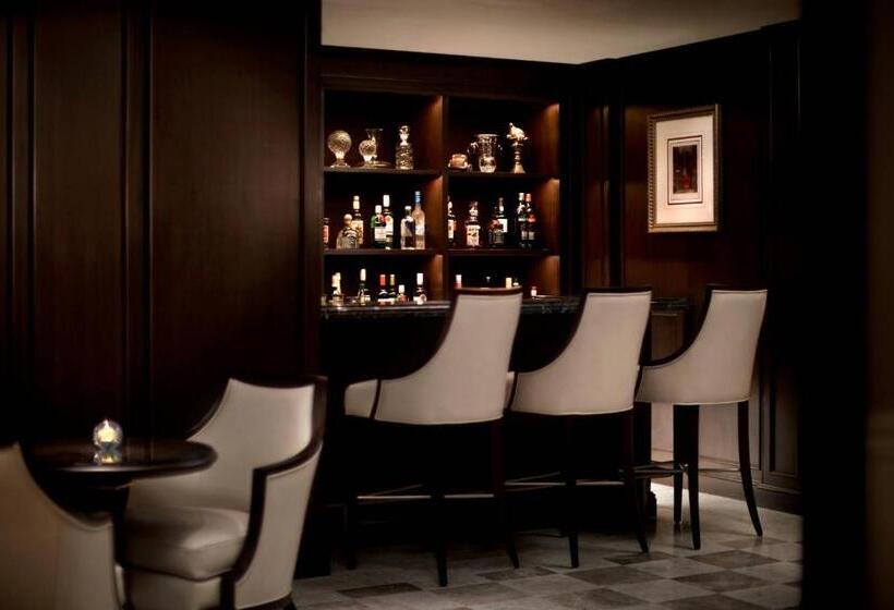 Номер Клуб Кровать Кинг, The Ritzcarlton, Osaka